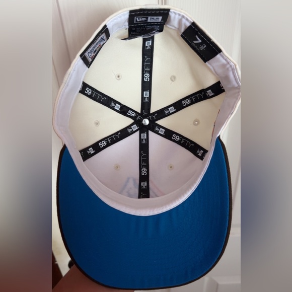 7 3/8 Houston Astros fitted. - Picture 3 of 4